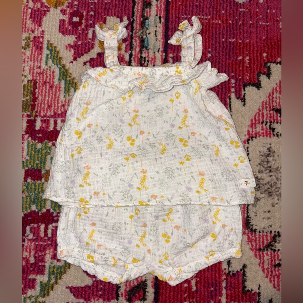 7 For All Mankind Floral Print White and Yellow Toddler Set 24M